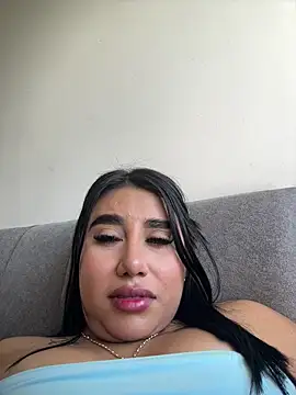 Sophie Dreamss online show from 04.30.26
