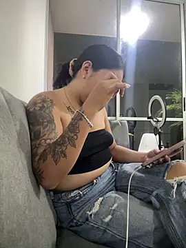 Snapshot of Sophie_Dreamss chatting on 05.19.26 Sophie Dreamss online show from 05.19.26