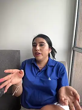 Snapshot of Sophie_Dreamss chatting on 05.28.26 Sophie Dreamss online show from 05.28.26