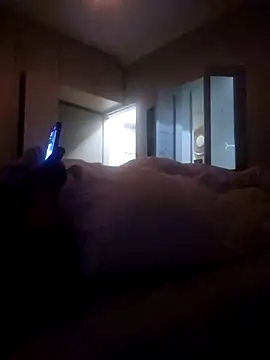 Snapshot of trickyOne chatting on 09.22.25 trickyOne online show from 09.22.25