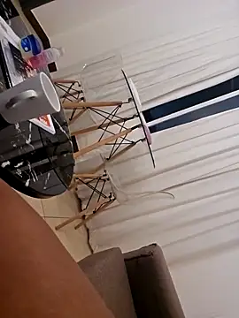 Snapshot of trickyOne chatting on 12.13.25 trickyOne online show from 12.13.25