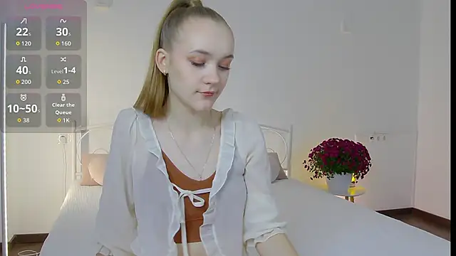 KumiKruz online show from 11.07.25