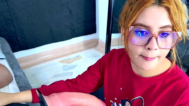 LizzyOlsen online show from 04.24.26