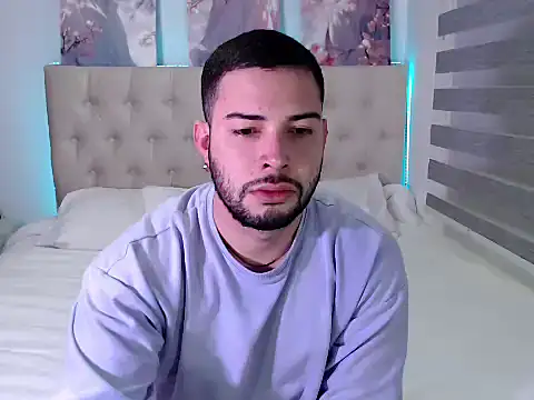 Snapshot of baby_mateo chatting on 09.30.25 baby mateo online show from 09.30.25