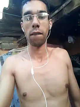 Snapshot of Dedede32 chatting on 09.15.25 Dedede32 online show from 09.15.25