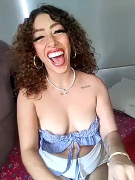 Snapshot of roxyrougee chatting on 09.19.25 roxyrougee online show from 09.19.25