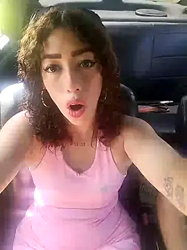 Snapshot of roxyrougee chatting on 09.26.25 roxyrougee online show from 09.26.25