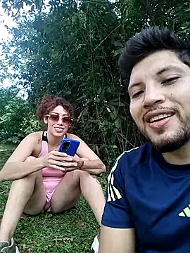 Snapshot of roxyrougee chatting on 10.21.25 roxyrougee online show from 10.21.25