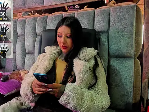 missashlyrosette online show from 11.17.25