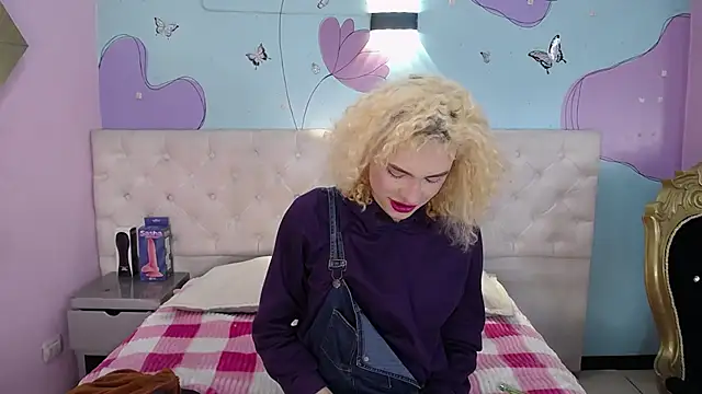 Snapshot of Aaron_Fordd chatting on 12.15.25 Aaron Fordd online show from 12.15.25