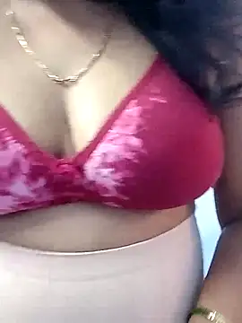 Snapshot of pinky_telugu_143 chatting on 11.13.25 pinky telugu 143 online show from 11.13.25