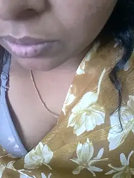 Snapshot of pinky_telugu_143 chatting on 11.15.25 pinky telugu 143 online show from 11.15.25