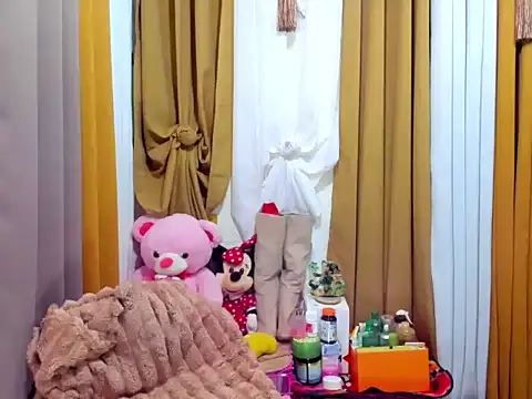 Snapshot of imallyoures69 chatting on 11.15.25 imallyoures69 online show from 11.15.25