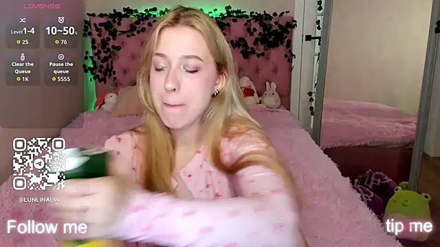 LightStar 18 online show from 11.15.25