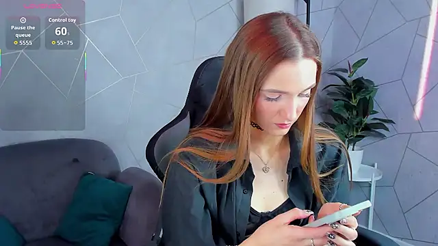 Alisha Green online show from 10.15.25