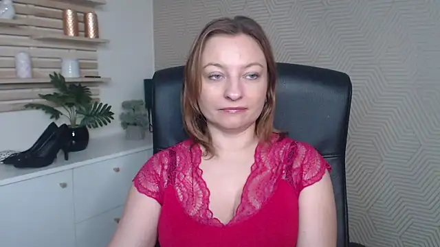 angelaSamt online show from 11.28.25