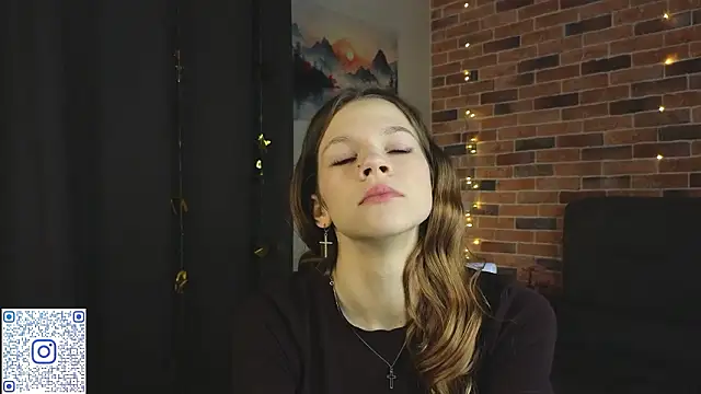 Snapshot of VelvetRisque chatting on 03.01.26 VelvetRisque online show from 03.01.26