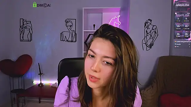 Snapshot of kitniss_dreamy chatting on 09.27.25 kitniss dreamy online show from 09.27.25