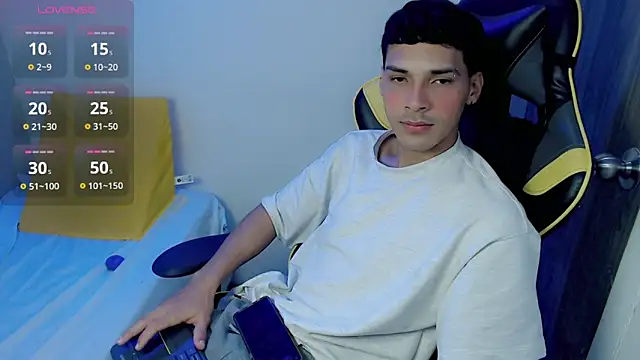 Snapshot of yankees_ chatting on 09.11.25 yankees online show from 09.11.25