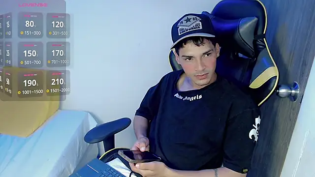 Snapshot of yankees_ chatting on 09.12.25 yankees online show from 09.12.25