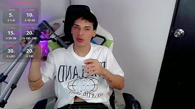 Snapshot of yankees_ chatting on 09.26.25 yankees online show from 09.26.25