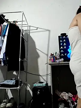 Amanda39 online show from 12.15.25