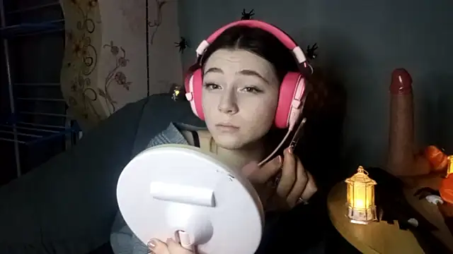 Snapshot of Sophiecuttie chatting on 11.02.25 Sophiecuttie online show from 11.02.25