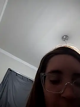 Snapshot of Sexybarbi23 chatting on 10.24.25 Sexybarbi23 online show from 10.24.25