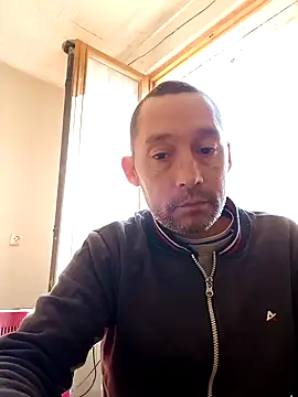 Snapshot of frederic198 chatting on 10.10.25 frederic198 online show from 10.10.25