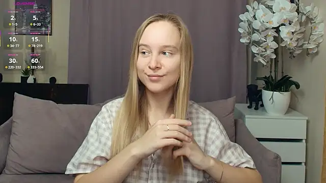 SoonMoor online show from 12.20.25