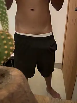 Snapshot of oconnnel chatting on 10.08.25 oconnnel online show from 10.08.25