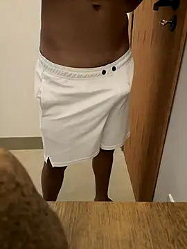 Snapshot of oconnnel chatting on 11.07.25 oconnnel online show from 11.07.25