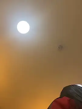 TiffanyyLam online show from 09.20.25