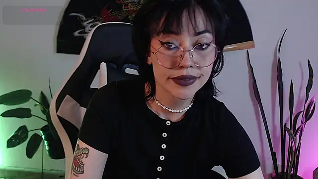 Ellyuwuw online show from 01.10.26