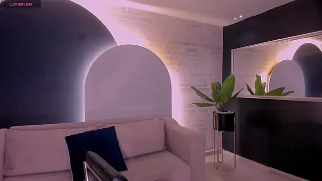 SussyBellX online show from 03.11.26