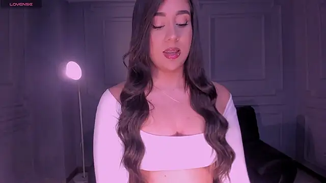 SussyBellX online show from 03.17.26