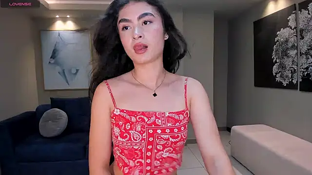 Snapshot of LucyWeiss_ chatting on 09.27.25 LucyWeiss online show from 09.27.25
