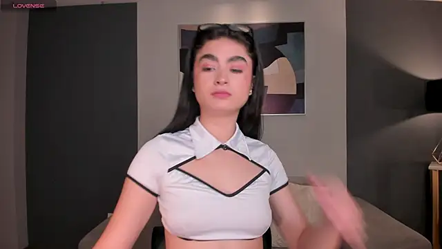 LucyWeiss  online show from 11.30.25