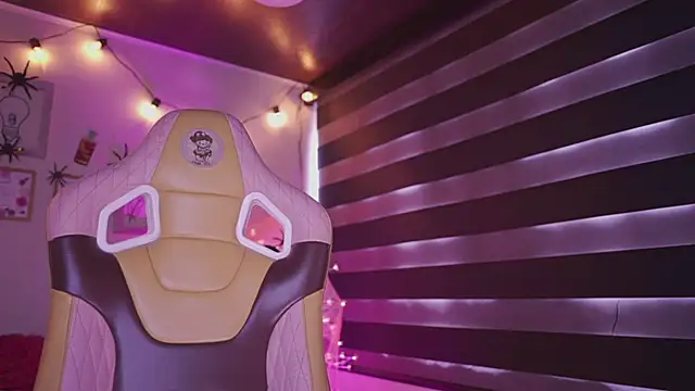 Rebecah 1 online show from 10.30.25