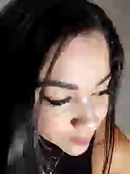 Snapshot of Mariana_Montes chatting on 09.26.25 Mariana Montes online show from 09.26.25