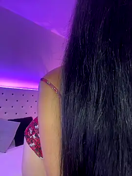Snapshot of Mariana_Montes chatting on 10.06.25 Mariana Montes online show from 10.06.25
