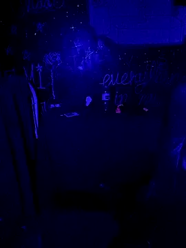 Snapshot of johnboones10 chatting on 11.27.25 johnboones10 online show from 11.27.25