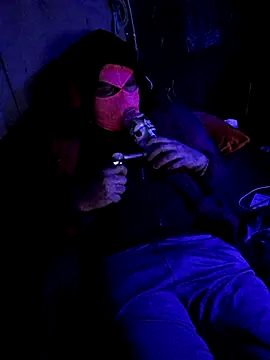 Snapshot of johnboones10 chatting on 12.03.25 johnboones10 online show from 12.03.25