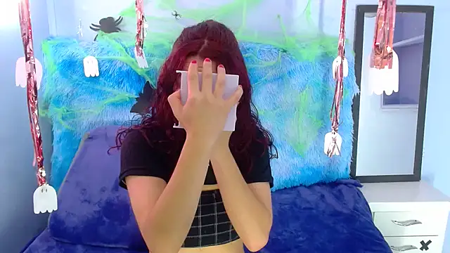 Snapshot of Britney_thx chatting on 10.04.25 Britney thx online show from 10.04.25