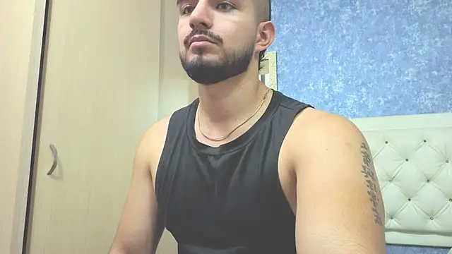 Snapshot of zayn_maximoff chatting on 11.14.25 zayn maximoff online show from 11.14.25