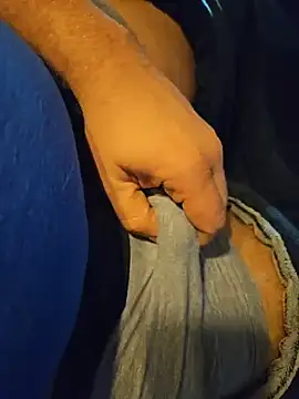 Snapshot of ctocum35 chatting on 10.20.25 ctocum35 online show from 10.20.25