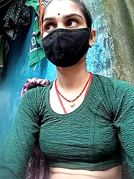 Snapshot of Nishaa_ji chatting on 09.19.25 Nishaa ji online show from 09.19.25