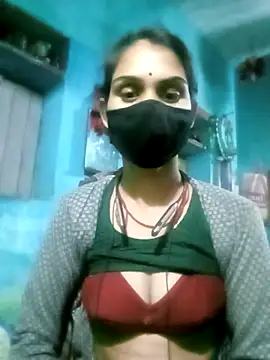 Snapshot of Nishaa_ji chatting on 11.12.25 Nishaa ji online show from 11.12.25