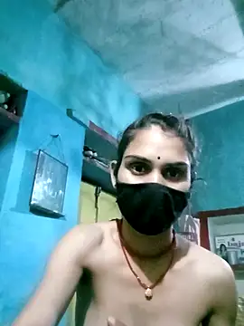 Snapshot of Nishaa_ji chatting on 11.14.25 Nishaa ji online show from 11.14.25