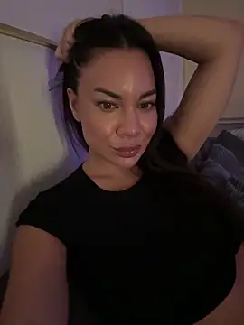 Snapshot of SweetMeiiii chatting on 09.13.25 SweetMeiiii online show from 09.13.25